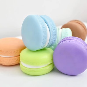 Macarons Artificiales de PVC de Alta Simulación y Durabilidad 2026, Comida Falsa Realista, Adorno de Exhibición de Año Nuevo, Regalo Empresarial, Ojo Vacío Colorido - Product Image 5