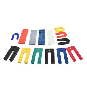 ELEHK - Placa de Plástico para Ajuste de Ventanas, Empaquetador de Plástico, Cuñas en Forma de <span class=keywords><strong>Herradura</strong></span>, Empaquetador para Acristalamiento, Cuñas Tipo U para Construcción, 75 mm, 100 mm - Product Image 1