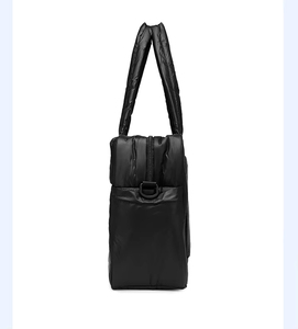 กระเป๋าเดินทางทรงพัฟฟี่น้ำหนักเบาแฟชั่นปี 2026 พร้อมช่องใส่รองเท้า กระเป๋าสะพายข้างแบบควิลท์สำหรับผู้หญิง - Product Image 5