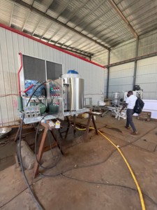 เครื่องทำน้ำแข็งเกล็ดอุตสาหกรรมรุ่นใหม่ของจีนยี่ห้อ <span class=keywords><strong>Yiren</strong></span> พร้อมมอเตอร์สำหรับโรงงานผลิต-2.5กิโลวัตต์ รับประกัน 1 ปี - Product Image 4