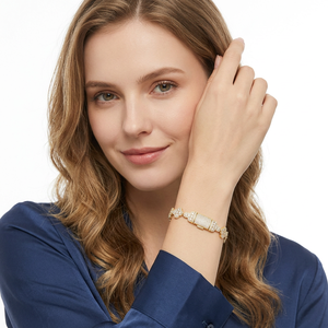Bracelet chaîne et maillons plaqué or 18 carats argenté avec diamants taille brillant, motif nuage style hip-hop pour femme, idéal pour les occasions festives - Product Image 1