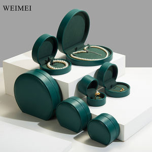 Boîte d'emballage de bijoux en demi-cercle WEIMEI boîte de rangement de bijoux en cuir PU vert boîte d'emballage de bijoux avec logo personnalisé - Product Image 3