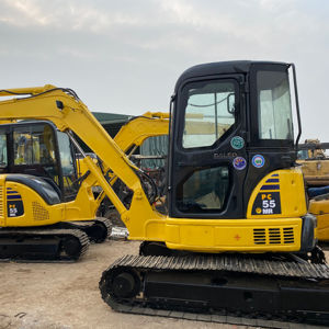 Miniexcavadora Komatsu PC55 Usada, Modelo 2022, Peso Operativo de 5600 kg, Excelente Estado, Capacidad de Cucharón de 0.18 m, 100% Origen Japón - Product Image 1