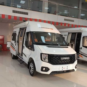 Nouvelle fourgonnette de camping familiale de luxe avec transmission 4x2/4x4, intérieur spacieux, cuisine et lits pour les voyages de camping en plein air - Product Image 1