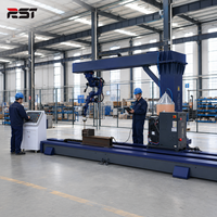 Station de travail robotisée articulée industrielle avec rail au sol pour structure en acier