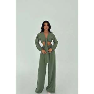 Conjunto de Pantalones y Traje Adelina Verde para Mujer - Product Image 3