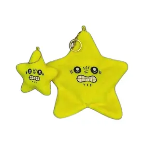 Плюшевые куклы с желтыми звездами