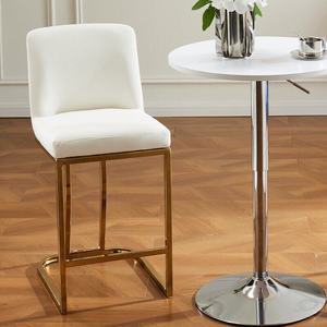 <span class=keywords><strong>Tabouret</strong></span> <span class=keywords><strong>de</strong></span> <span class=keywords><strong>bar</strong></span> moderne pour salle à manger, chaise <span class=keywords><strong>de</strong></span> comptoir en velours <span class=keywords><strong>noir</strong></span> avec structure en acier inoxydable <span class=keywords><strong>doré</strong></span> - Product Image 1