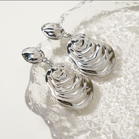 Boucles d'oreilles pendantes tendance plaquées argent, forme coquille d'huître, design ondulé pour femme