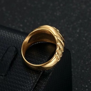 Vente en gros de bagues pour femme en acier inoxydable de haute qualité, imperméables et inaltérables, inspirées de la mythologie grecque antique – Fournisseur de bijoux - Product Image 5