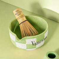 Bol à matcha personnalisé avec bec verseur et support pour fouet, ensemble de bol à thé matcha en céramique de qualité supérieure et support pour fouet en bambou