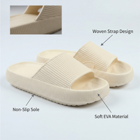 Pantoufles Cloud Slides pour femmes en EVA, semelle épaisse côtelée antidérapante, personnalisables, vente en gros, direct usine, plage, faible MOQ