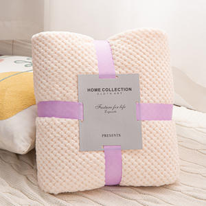 Yourlia vente en gros de couverture jetable de luxe personnalisée pour la maison couverture polaire en flanelle douce gaufrée ananas - Product Image 6