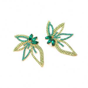 Pendientes de Lujo Ligero con Dijes Geométricos Calados y Hojas de Diamantes Chapadas en Oro, Regalo para Amigos, Unisex - Product Image 4