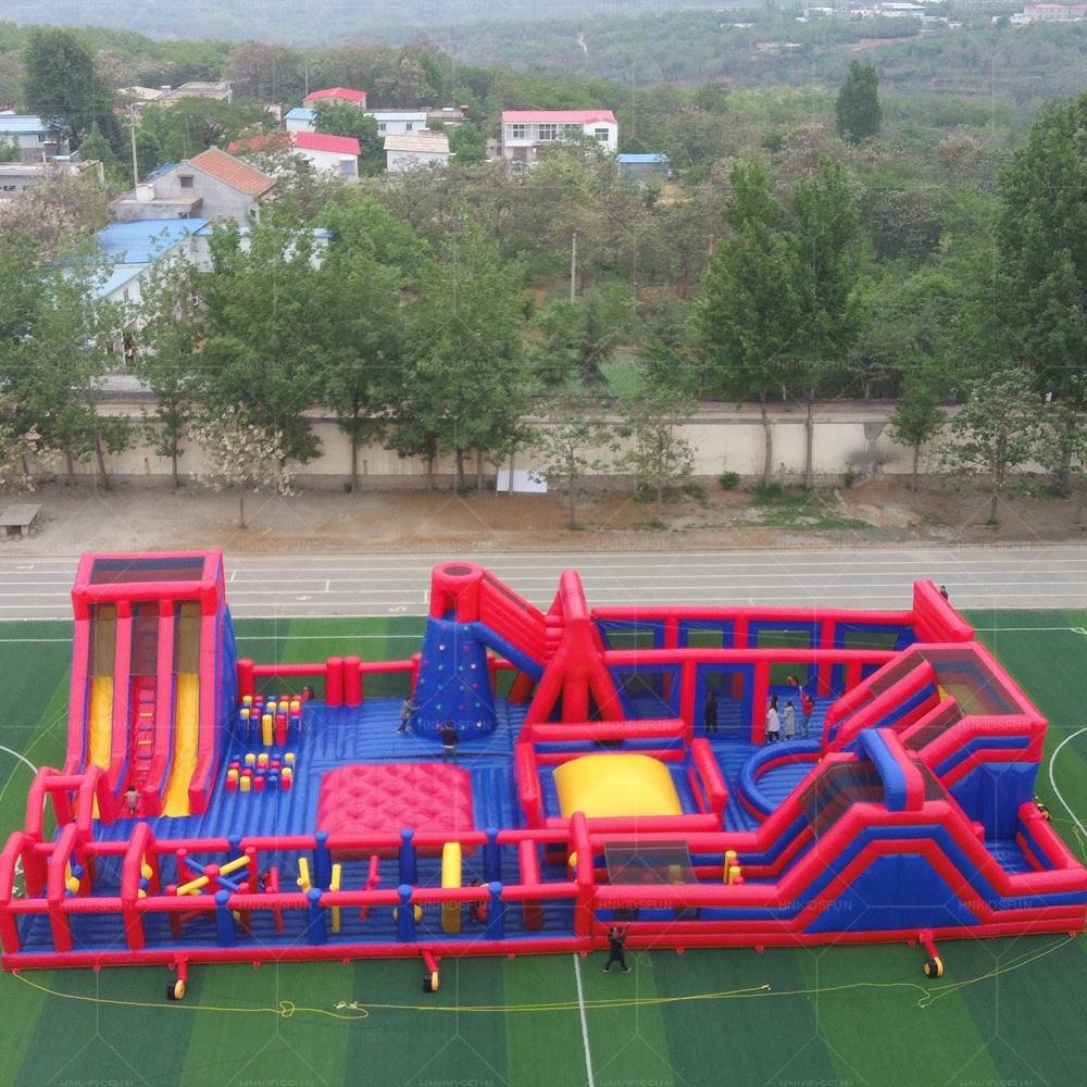 Parc à thème gonflable