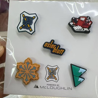 Aksesori dekorasi Anime 3D bunga huruf kartun bakiak Natal Logo kustom jimat sepatu desainer PVC Halloween untuk menyumbat