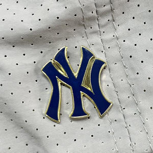 Pins en émail personnalisables pour équipes <span class=keywords><strong>de</strong></span> baseball - <span class=keywords><strong>Boston</strong></span> Red Sox, New York Yankees, Los Angeles Dodgers - Alliage plaqué argent, impression UV plate - Product Image 5