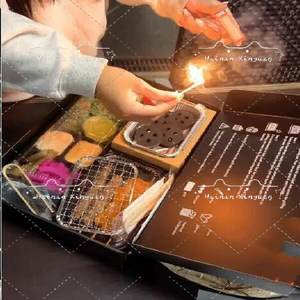 Boîte à barbecue en papier pour grillades Yakitori, avec compartiment à charbon intégré, ensemble de brochettes, kebabs, rôtis, emballage - Product Image 3