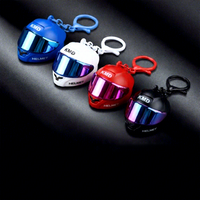 Großhandel Leuchtender Motorradhelm-Schlüsselanhänger Mini-LED-Taschenlampe Nachtlicht Sicherheitswarnanhänger Biker-Großpackung Partygeschenk