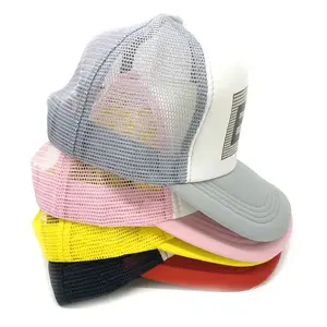 Topi jala pria kustom promosi murah 5 panel topi polos cetak atau bordir Logo unik topi Trucker
