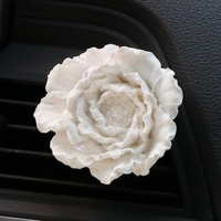 Diffuseur d'huiles essentielles en céramique parfumée à la fleur de pivoine en porcelaine faite à la main, clip de ventilation de voiture, diffuseur d'arômes pour la maison