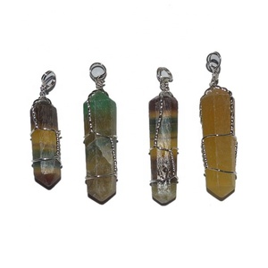 Colgantes de piedra envolvente de doble punto de fluorita múltiple tallados Feng Shui y cristales de ágata de estilo amor grabado artesanal de cristal - Product Image 1