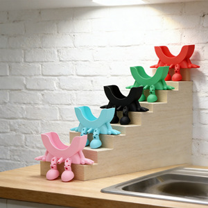 Support de rangement ovale en PP pour éponge suspendue, égouttoir de style moderne pour évier de cuisine - Product Image 1
