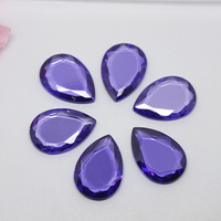 2 pierres synthétiques CZ violettes en forme de poire à facettes plates