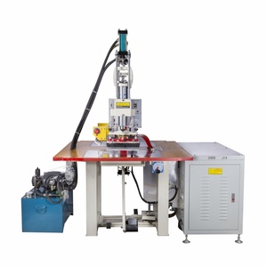 Machine hydraulique à double tête haute fréquence pour badges, brassards et insignes en TPU - Product Image 3