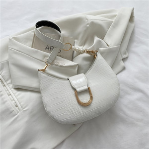 Borsa di Lusso da Donna 2021 Marca di Lusso Catena di Perle Piccola Borsa a Spalla in Pelle Pochette alla Moda - Product Image 4