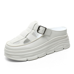 Mules sportives respirantes antidérapantes pour femmes, tendance intemporelle, avec empeigne en PU, doublure en maille et fermeture à lacets, printemps-été - Product Image 4