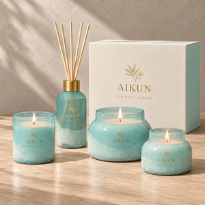 Coffret cadeau de parfums d'ambiance Aikun en verre bleu givré, quatre pièces, avec trois bougies parfumées et diffuseur à bâtonnets, idéal pour un déménagement. - Product Image 2