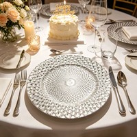 Assiettes de présentation rondes en PP de style américain, durables et pigmentées, avec motifs personnalisés pour mariages, fêtes et vaisselle de dîner – Vente en gros 2026
