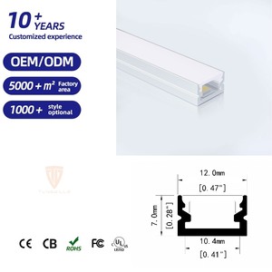 Bandes LED en aluminium <span class=keywords><strong>de</strong></span> la série 6000 <span class=keywords><strong>de</strong></span> 1M, <span class=keywords><strong>2M</strong></span>, 3M pour éclairage diffuse et décorations, avec service <span class=keywords><strong>de</strong></span> découpe - Product Image 1