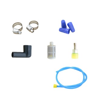 Kit de accesorios para bomba agrícola con conexiones de manguera y abrazaderas para uso en pulverizadores de protección de plantas - Product Image 1