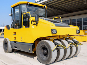 Rouleau compresseur monocylindre 30T le mieux noté, moteur 220 kW, diamètre <span class=keywords><strong>de</strong></span> tambour 1700 mm, pour projets routiers - Product Image 4