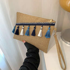 Bolso de Mano Casual para Mujer, Estilo Étnico Elegante, con Cierre y Decoración de Borlas, Nuevo Modelo 2026 - Product Image 2