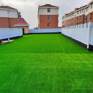 Meisen <span class=keywords><strong>gazon</strong></span> artificiel coloré à bas prix pour jardin paysage piscine aire de jeux tous temps tapis de <span class=keywords><strong>gazon</strong></span> <span class=keywords><strong>naturel</strong></span> vert - Product Image 1