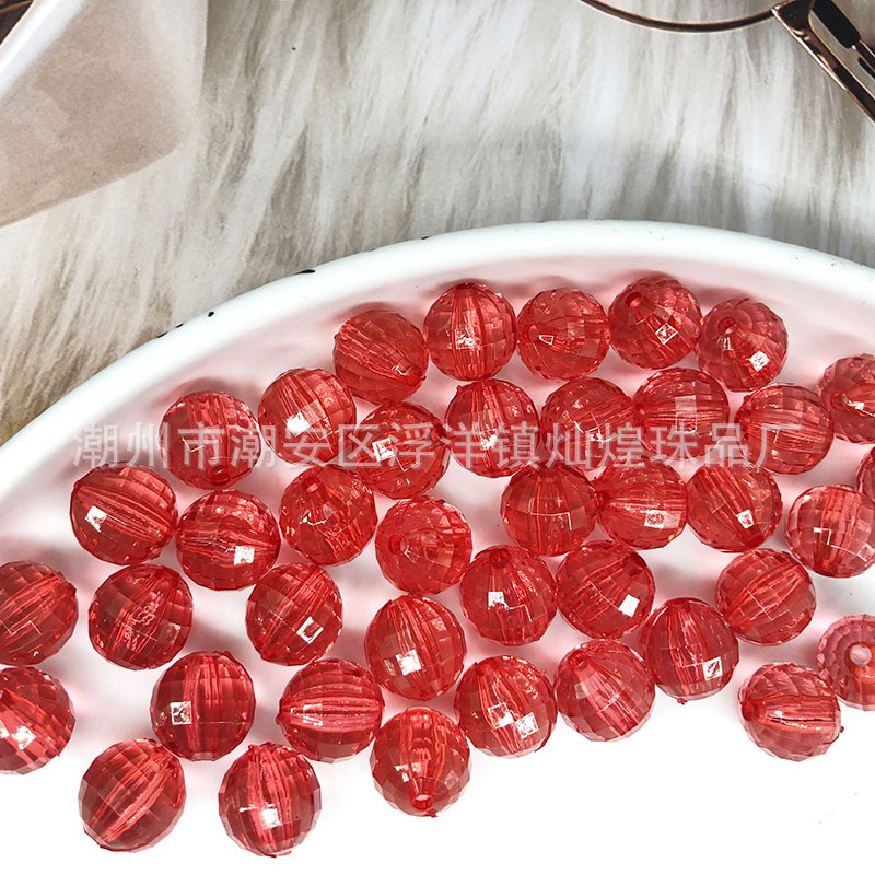 Perles de terre rouge