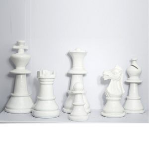 Ornements créatifs <span class=keywords><strong>de</strong></span> pièces d'échecs (Roi, <span class=keywords><strong>Reine</strong></span>) <span class=keywords><strong>de</strong></span> style européen, en plastique renforcé <span class=keywords><strong>de</strong></span> fibre <span class=keywords><strong>de</strong></span> verre, faits à <span class=keywords><strong>la</strong></span> main, accessoires <span class=keywords><strong>de</strong></span> photographie, pour vitrine KTV - Product Image 2