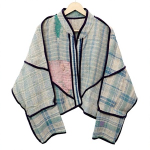 Veste Kantha vintage haut de gamme pour femme, 100 % coton, patchwork dessiné à la main, écologique, respirante, séchage rapide, col mandarin, coupe classique - Product Image 1