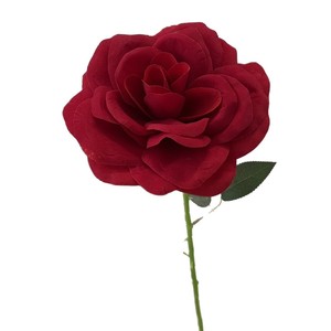 Rose géante en velours rouge Secret Garden, fleur en soie pour décoration de mariage et décoration intérieure - Product Image 1