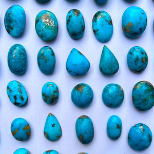 Cabochons en turquoise iranienne naturelle, formes et tailles variées, sculptés à la main, pierres précieuses en vrac pour la fabrication de bijoux - Product Image 3