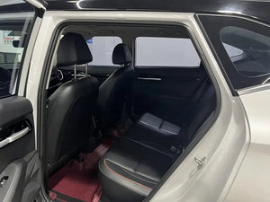   Seltos 2026 Edizione Premium Luxury 1.4T DCT SUV Compatto a Basso Consumo, Nuova Auto in Vendita - Product Image 5