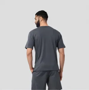 Vêtements de sport d'été personnalisés légers Ensemble deux pièces de t-shirt et short à manches courtes d'entraînement en bambou pour hommes