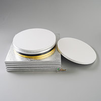 Vente en gros de planches de cercles pour gâteau en feuille d'argent blanche personnalisée 6 8 10 12 pouces Tambours à gâteau carré motif papier carton Base pour gâteau alimentaire
