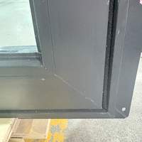 Ventana Americana Abatible de Vinilo Negro con Base Fija y Diseño Oscilobatiente para Contratistas