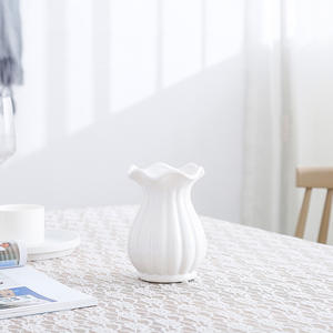 Vases à fleurs en céramique nordique pour la décoration de la maison, pots en porcelaine faits à la main, pots à pampas, jardinières en vrac - Product Image 6