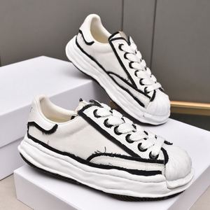 Chaussures de sport unisexes de créateur originales, style décontracté de luxe, chaussures plates en toile, chaussures de marche pour femmes de qualité supérieure - Product Image 6