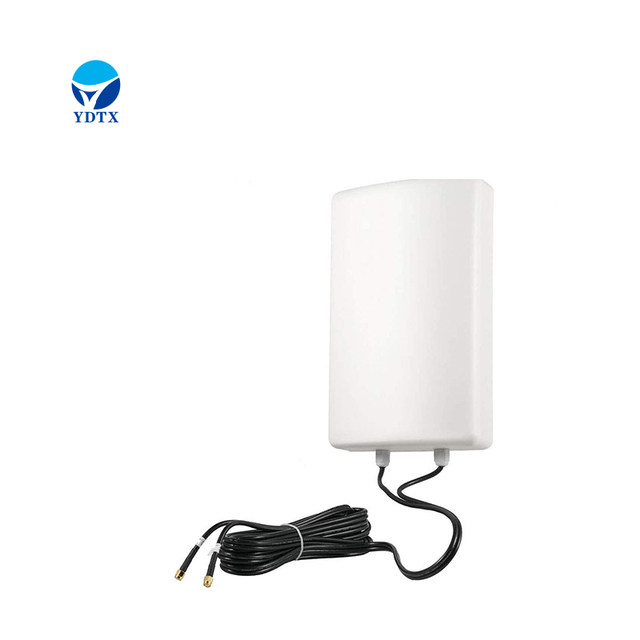 Outdoor Vertical Polarized Broadband Flat Panel Antenna 698-3800MHz High Gain Directional 5G Multiband ABS 50 Ohm Impedance Omni